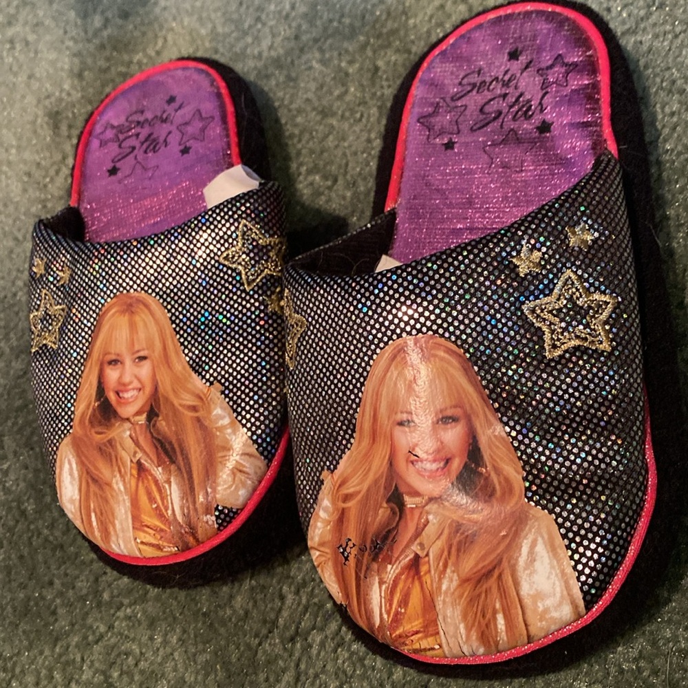 Hanna Montana Slippers - size M - 11/12